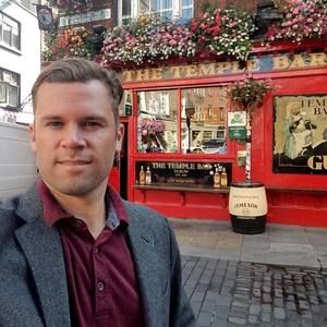 Meet your Posher, Christopher